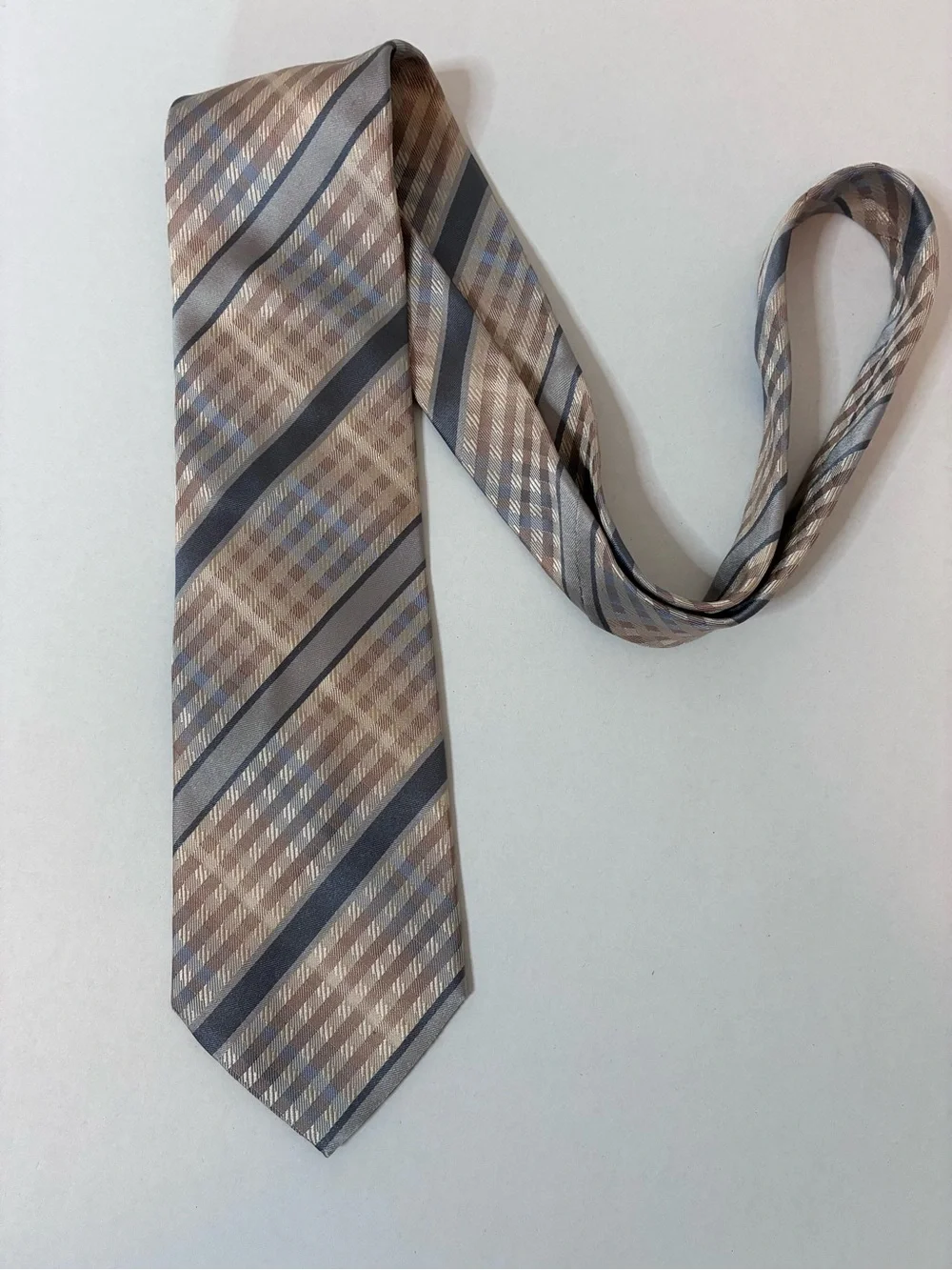 Classic Men's Beige and Gray Striped Tie